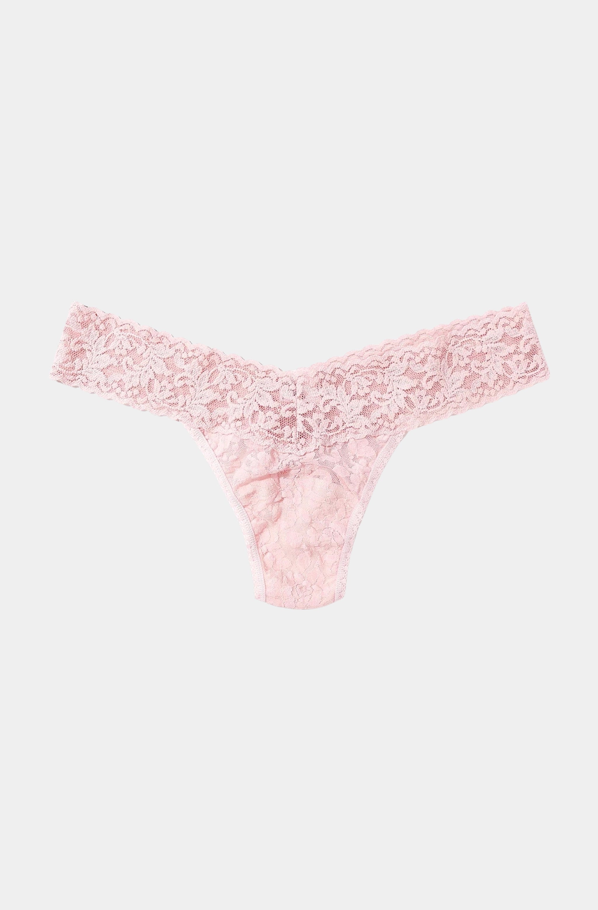 Signature Lace Low Rise Thong