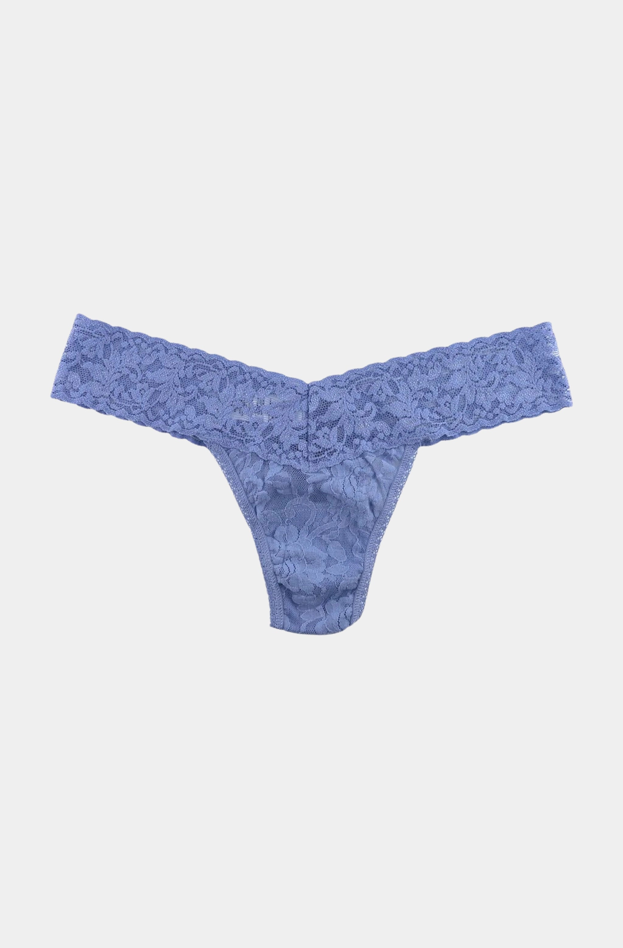 Signature Lace Low Rise Thong