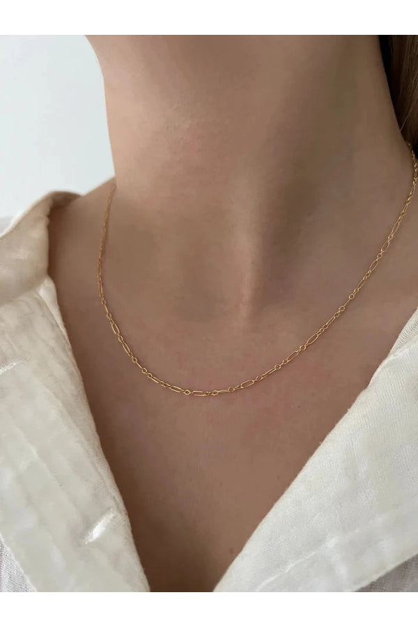 Tiny Filled Chain Necklace