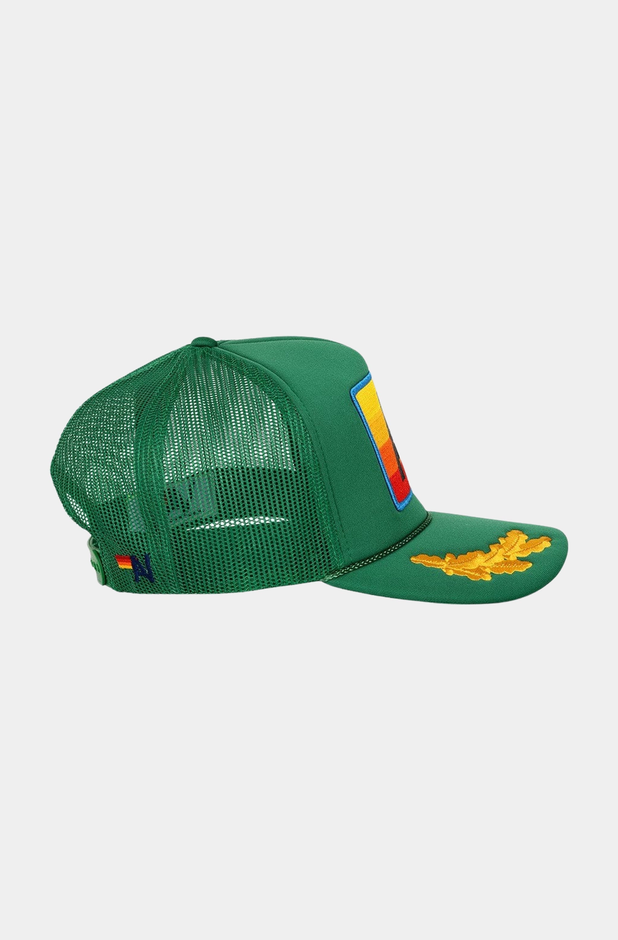 Logo Rainbow Vintage Low Rise Leaf Trucker