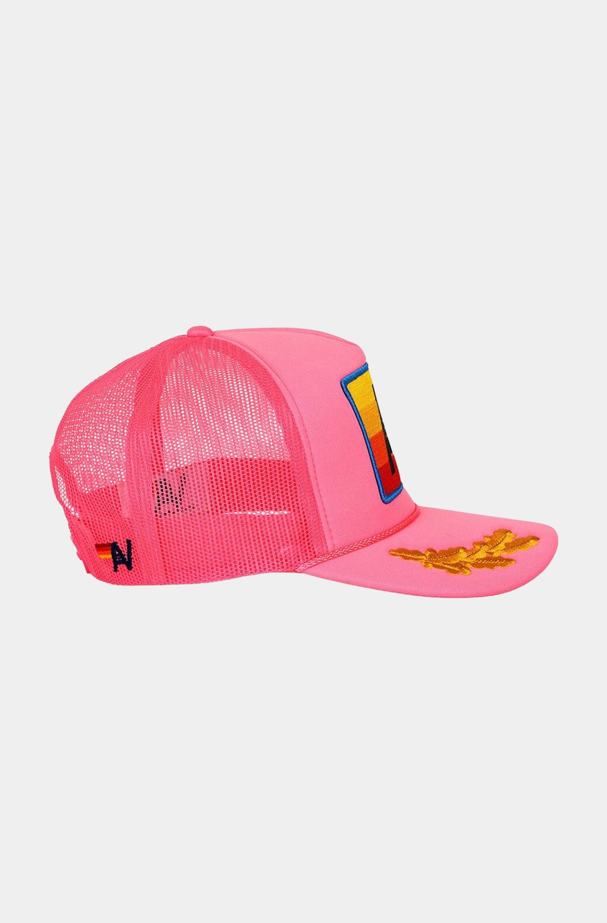 Logo Rainbow Vintage Low Rise Leaf Trucker